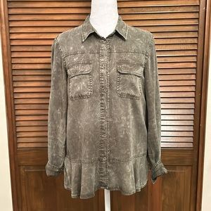 Velvet Heart Dark Green/Olive Distressed Ruffle Bottom Shirt